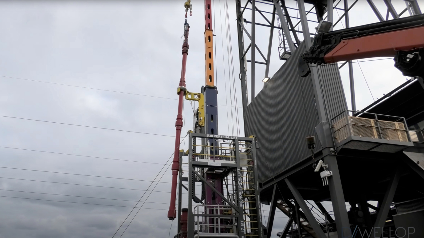 the lynx wireline mast